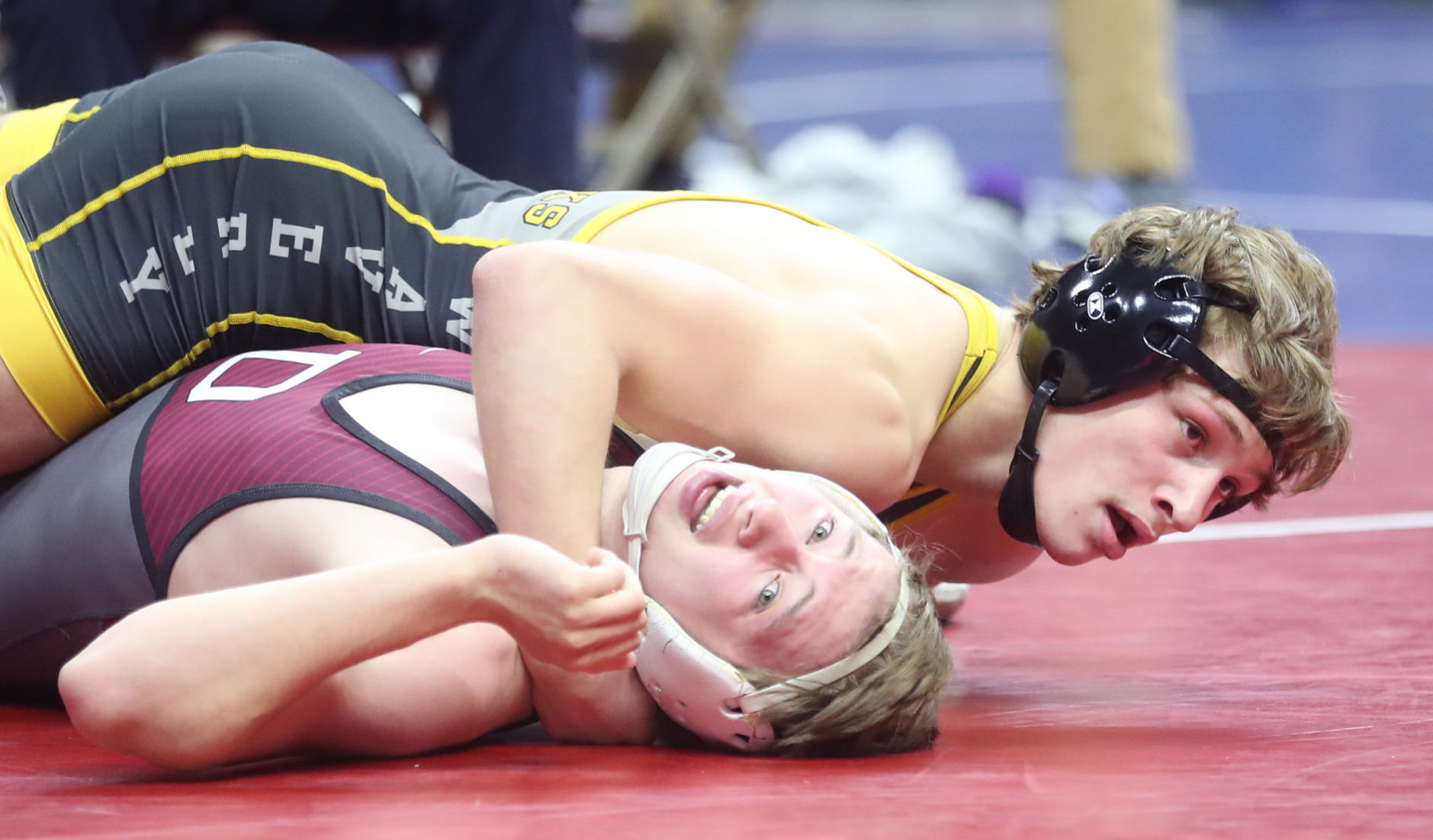022020bp-state-wrestle-3a-06